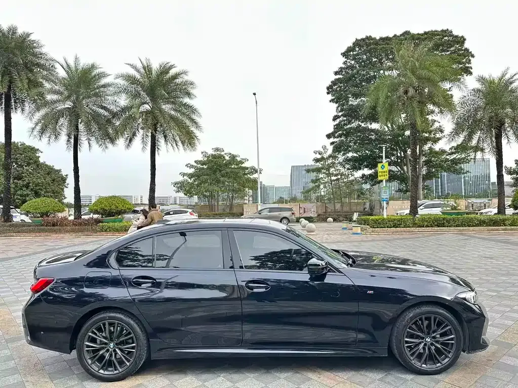 BMW 3 Series 2024 из CN, фото 4