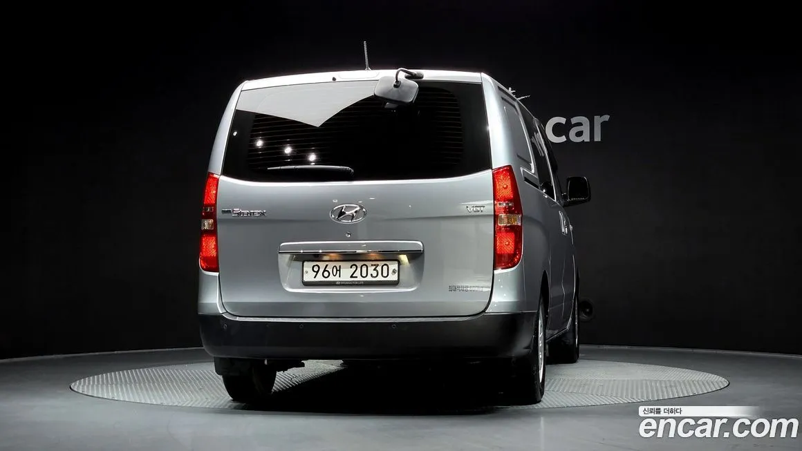 Hyundai Starex — фото 4