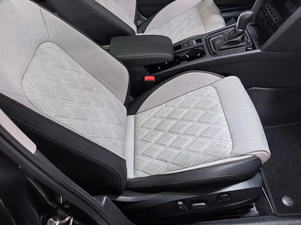 [object Object] Magotan 2023 из CN, фото 10