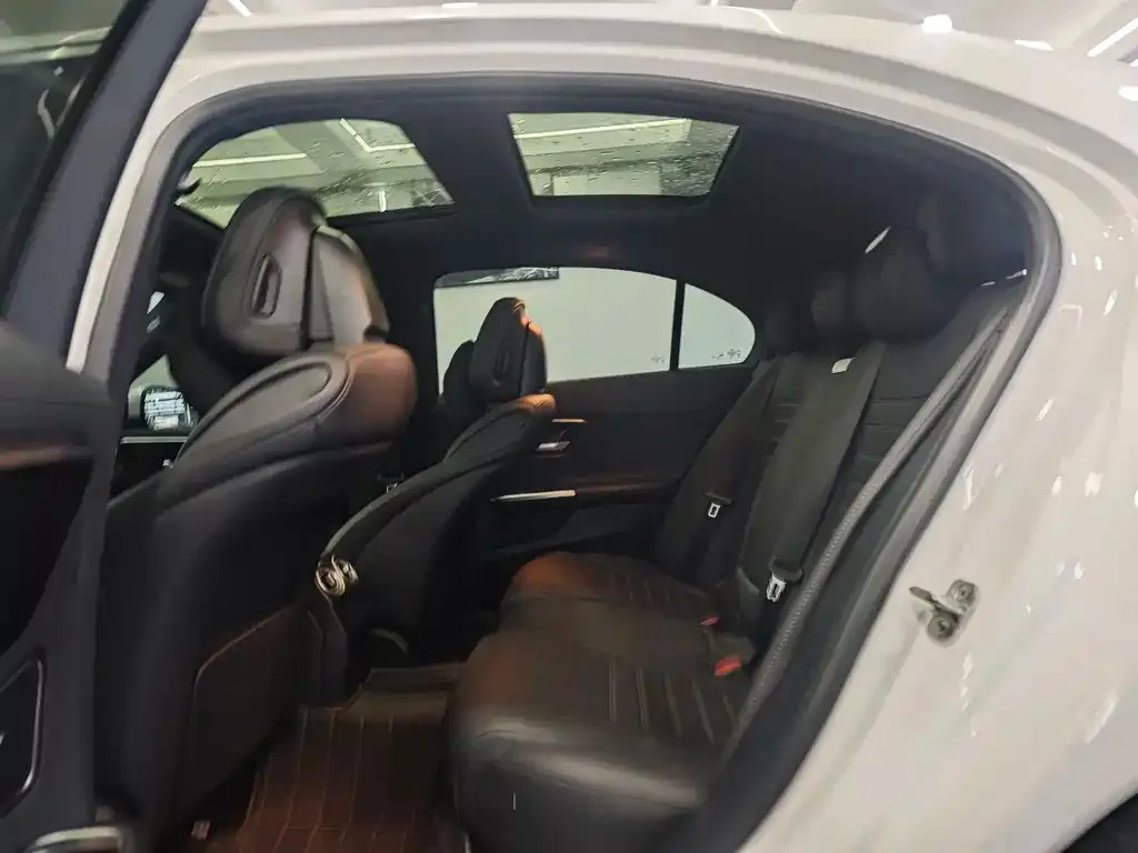 Mercedes-Benz C-Class 2024 из CN, фото 6