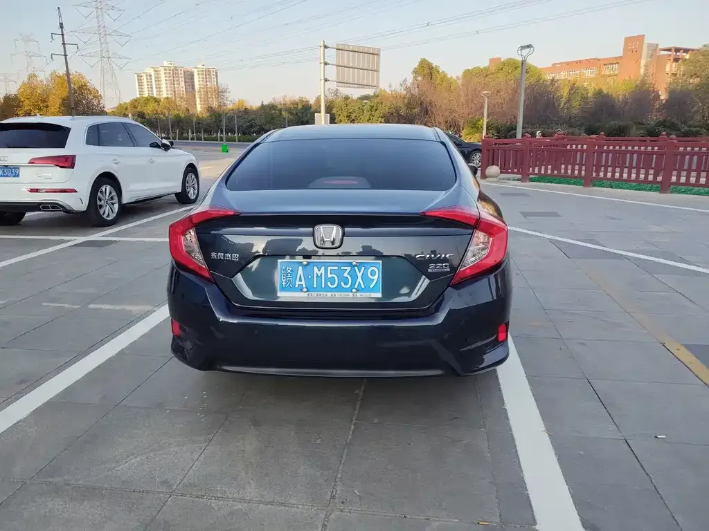 Honda Civic 2022 из CN, фото 3
