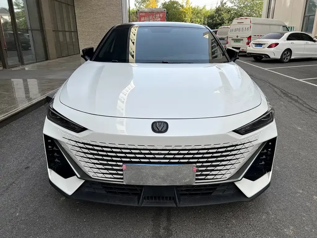 Changan UNI-V 2024 из CN, фото 2