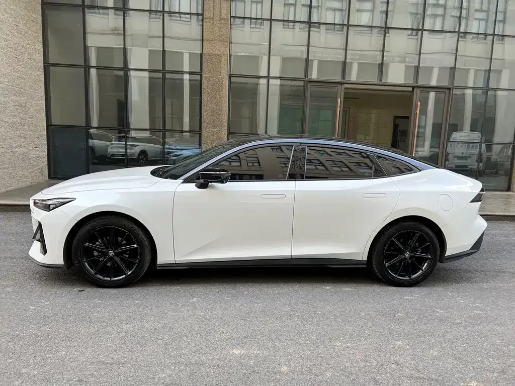Changan UNI-V 2024 из CN, фото 4