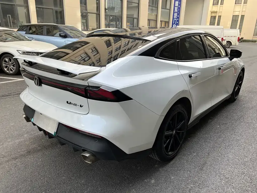 Changan UNI-V 2024 из CN, фото 6