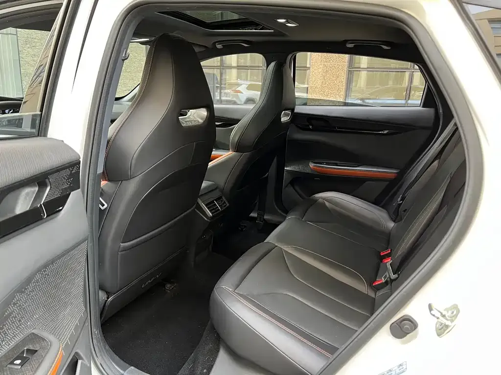 Changan UNI-V 2024 из CN, фото 9