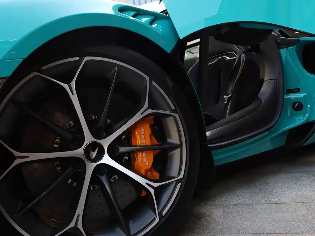 McLaren Artura 2024 из CN, фото 2