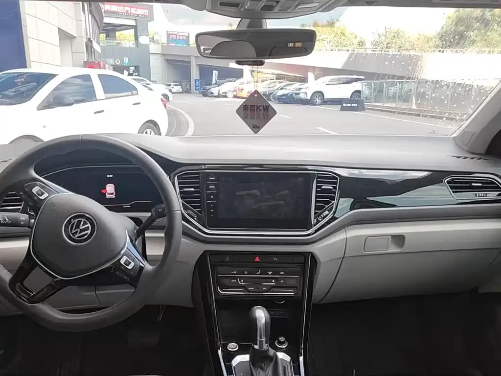 Volkswagen T-Roc 2021 из CN, фото 9