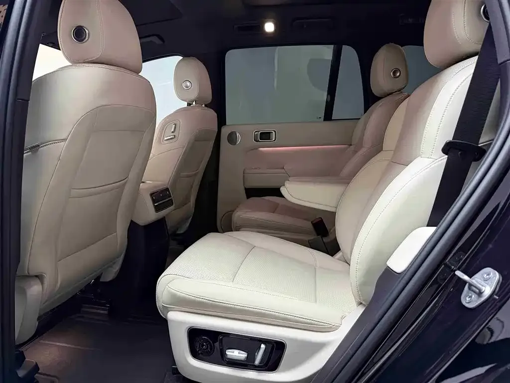 Li Auto L8 2023 из CN, фото 4