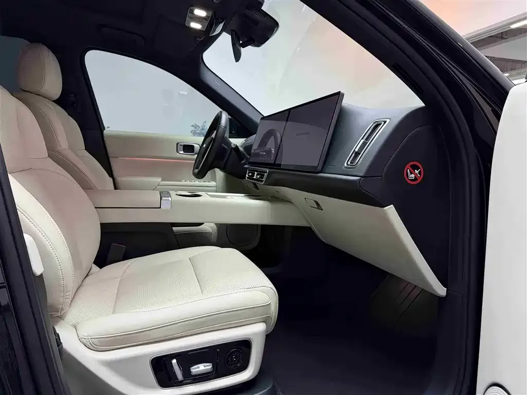 Li Auto L8 2023 из CN, фото 6