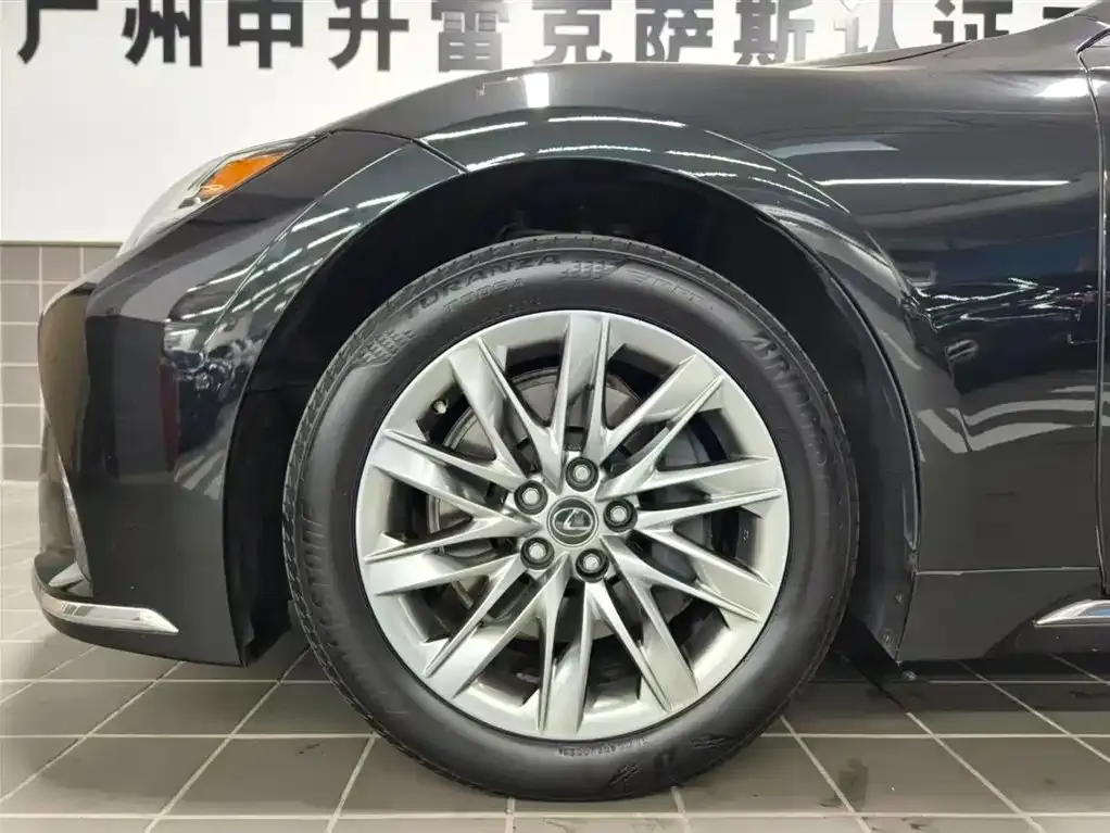 Lexus LS 2022 из CN, фото 7