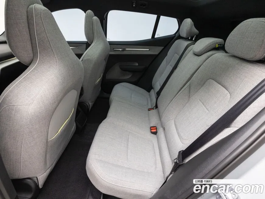 Volvo EX30 2025 из KR, фото 10