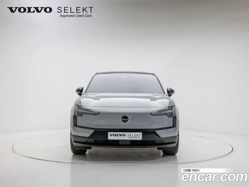 Volvo EX30 2025 из KR, фото 3
