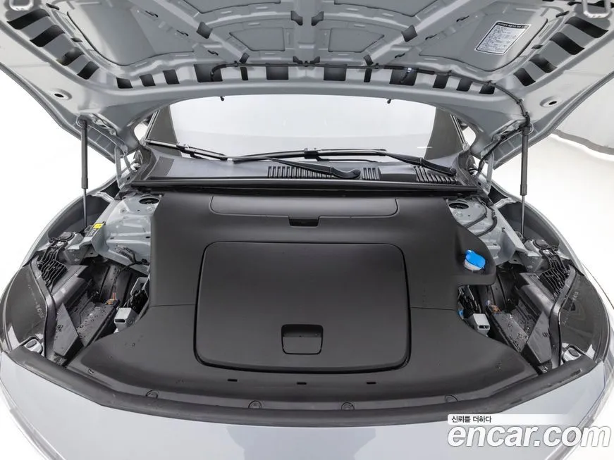 Volvo EX30 2025 из KR, фото 6