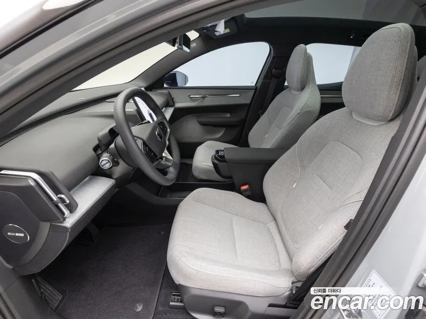 Volvo EX30 2025 из KR, фото 9