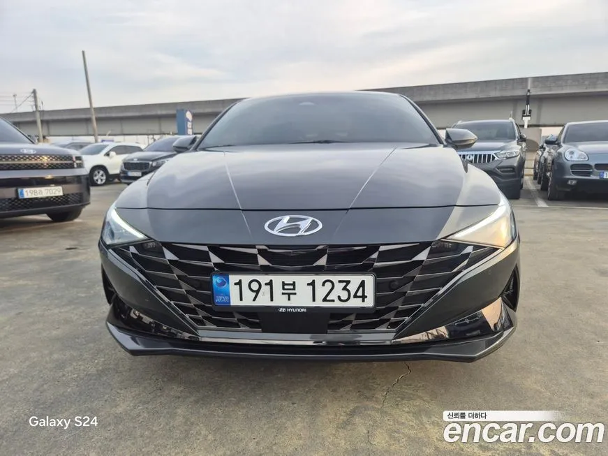Hyundai AVANTE — фото 2