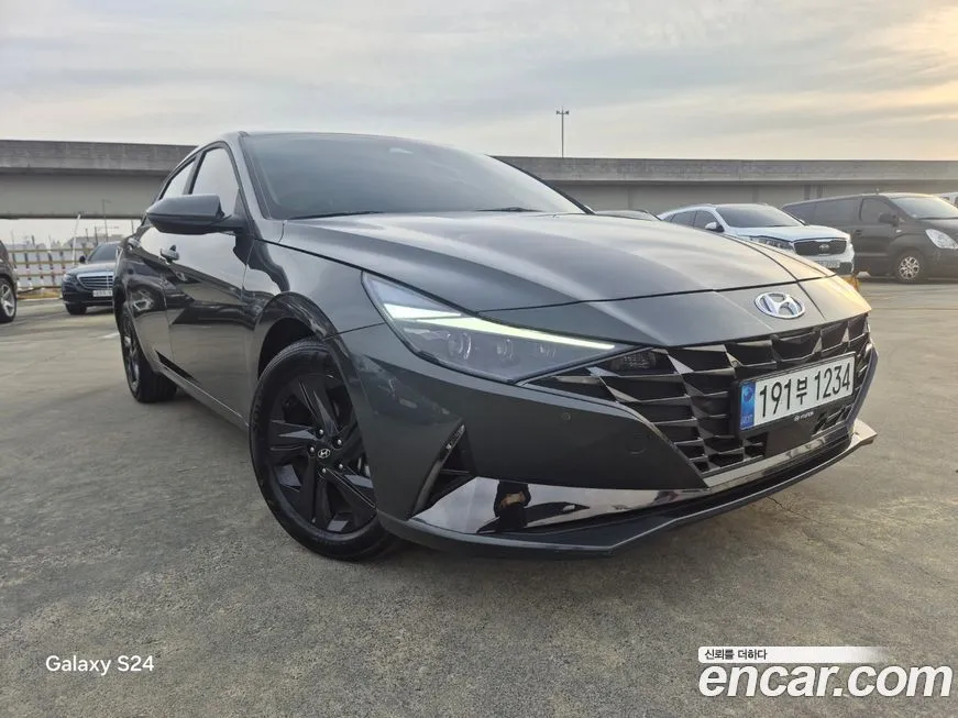 Hyundai AVANTE — фото 3