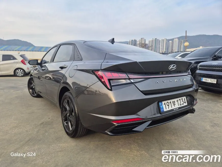 Hyundai AVANTE — фото 6
