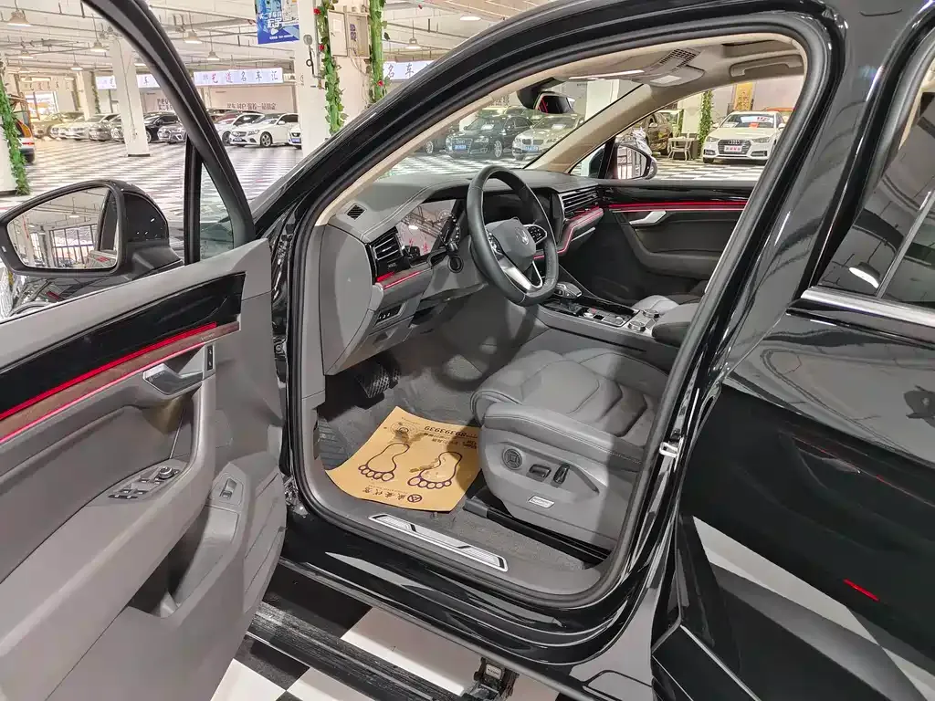 Volkswagen Touareg 2025 из CN, фото 8