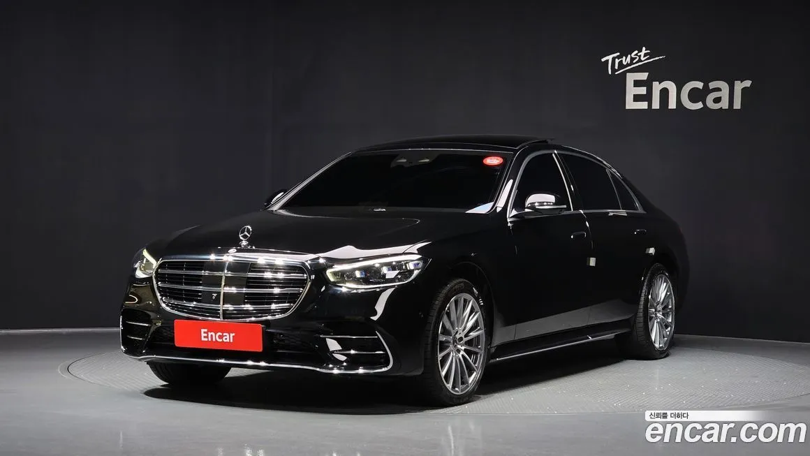 Mercedes-Benz S-Class — фото 1