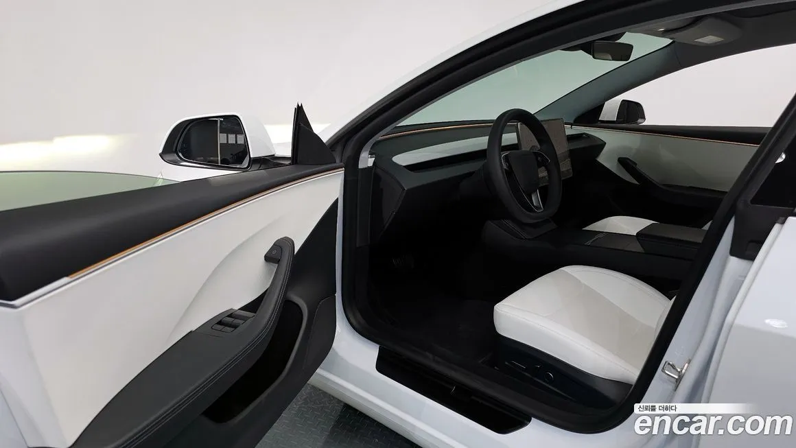 Tesla Model 3 2024 из KR, фото 10