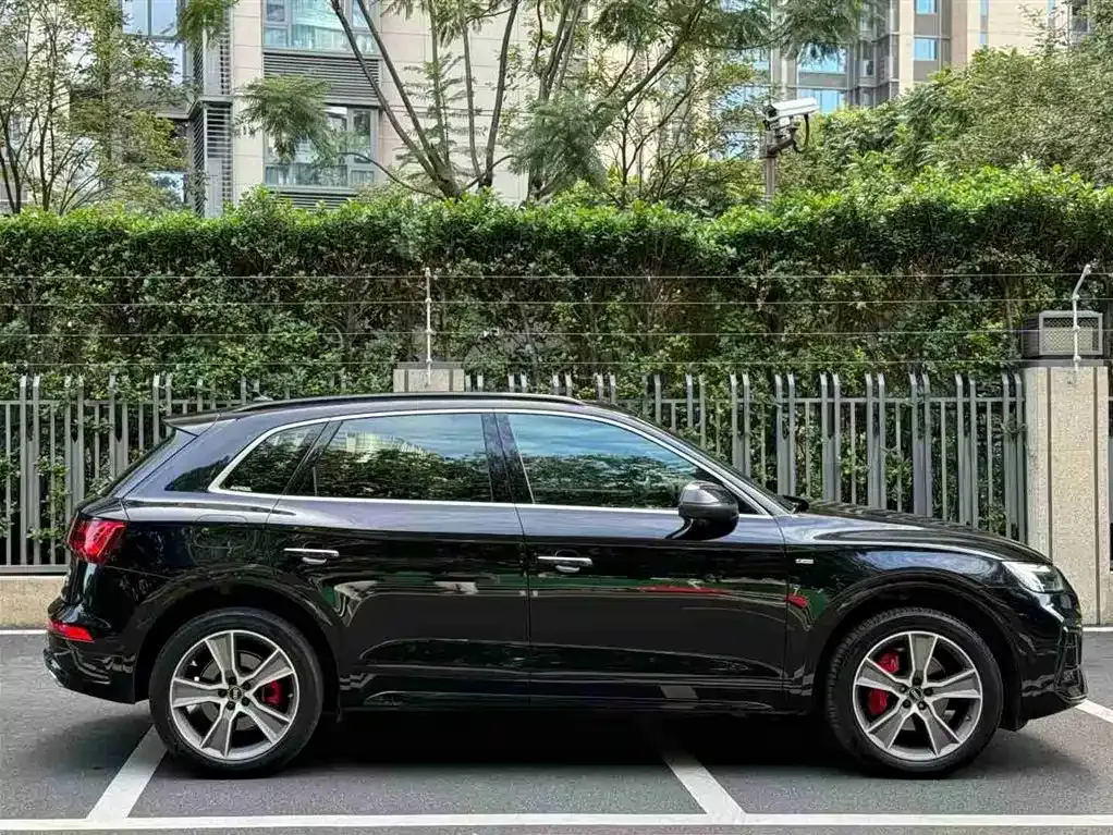 Audi Q5L 2021 из CN, фото 4