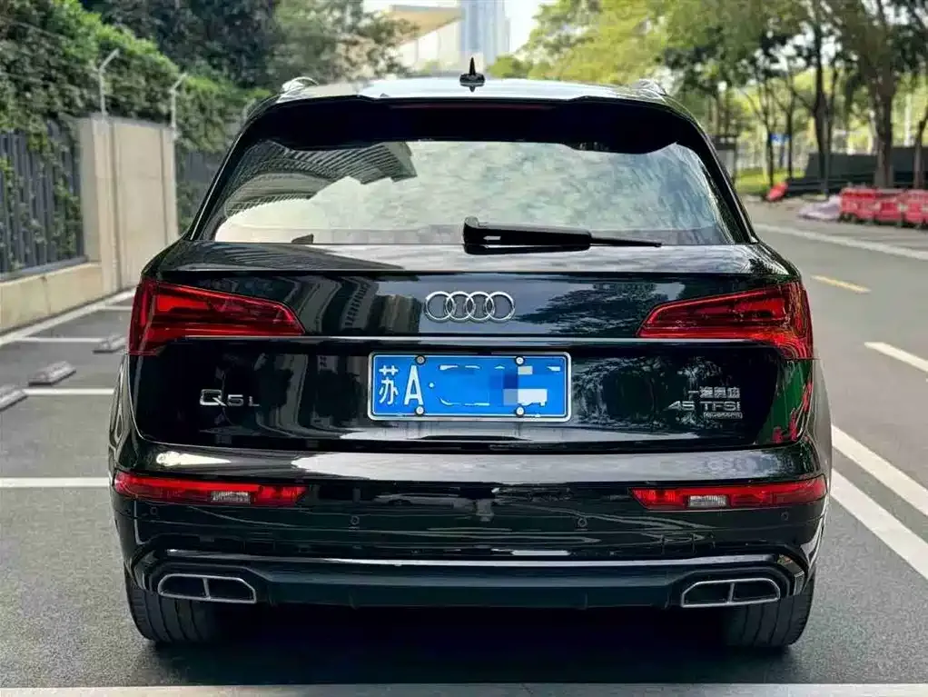 Audi Q5L 2021 из CN, фото 5