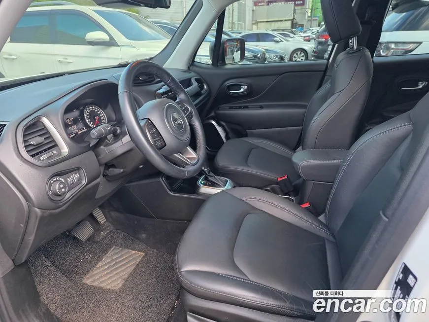 Jeep Renegade 2021 из KR, фото 8