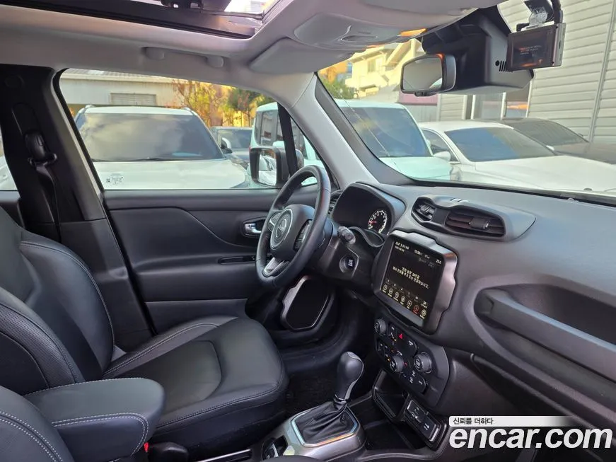 Jeep Renegade 2021 из KR, фото 9