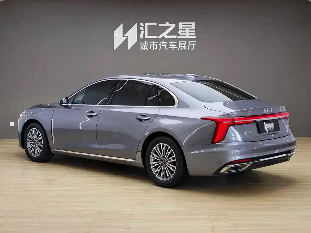 Hongqi H5 — фото 2
