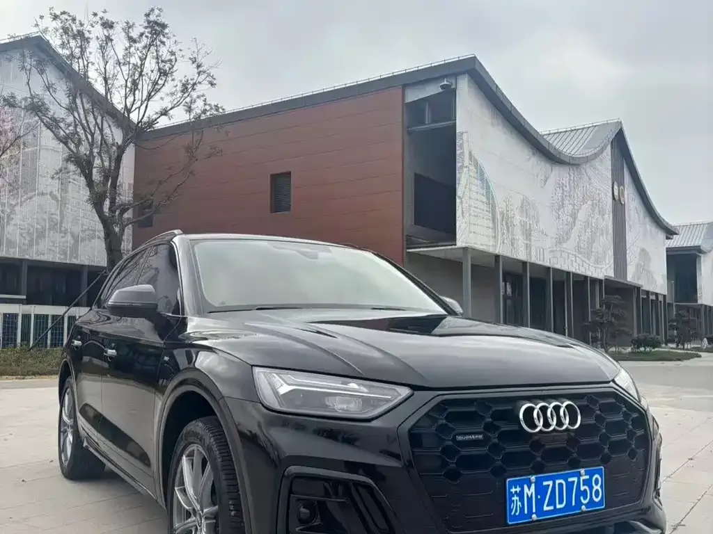 Audi Q5L 2022 из CN, фото 2