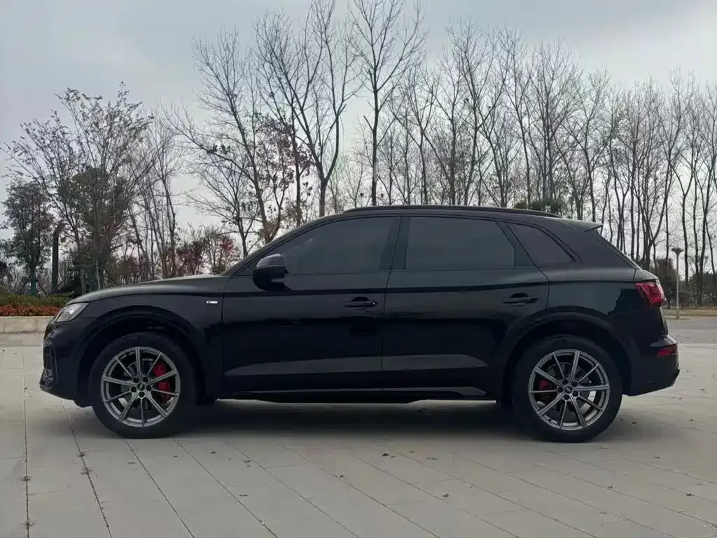 Audi Q5L 2022 из CN, фото 4