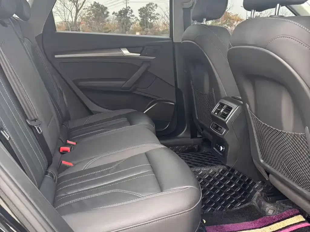 Audi Q5L 2022 из CN, фото 9