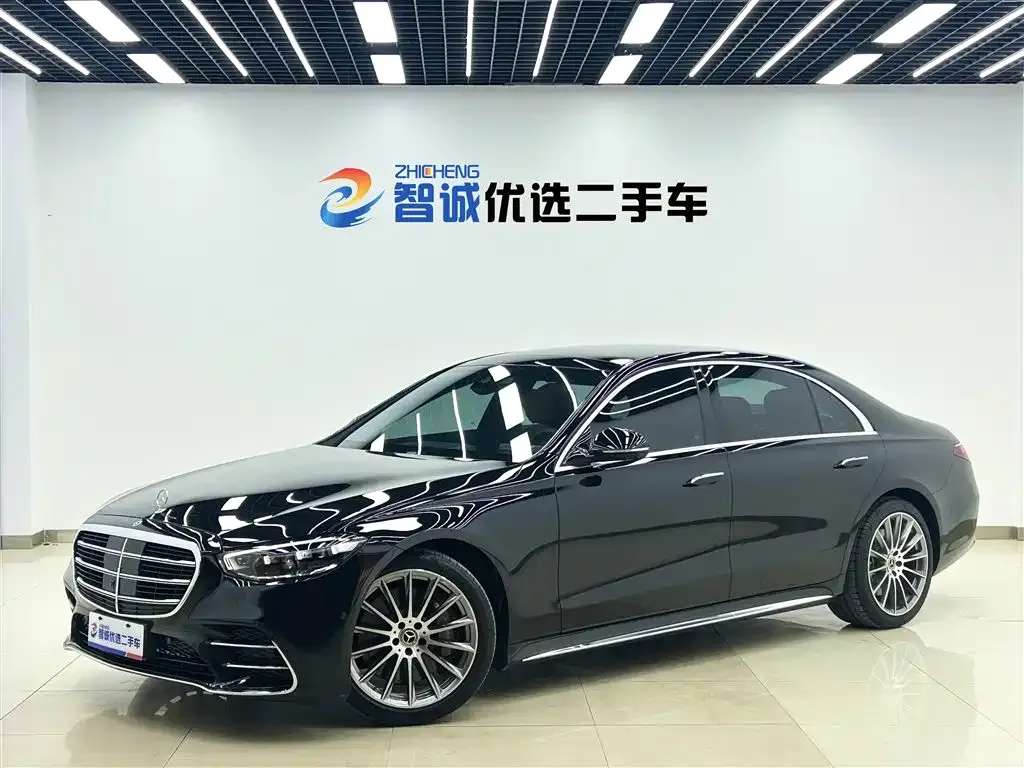 Mercedes-Benz S-Class — фото 1