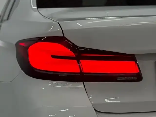 BMW 5 Series 2023 из CN, фото 4