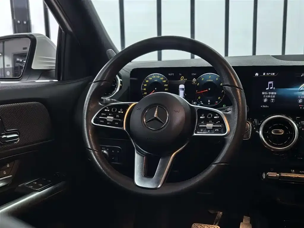 Mercedes-Benz GLA 2023 из CN, фото 9