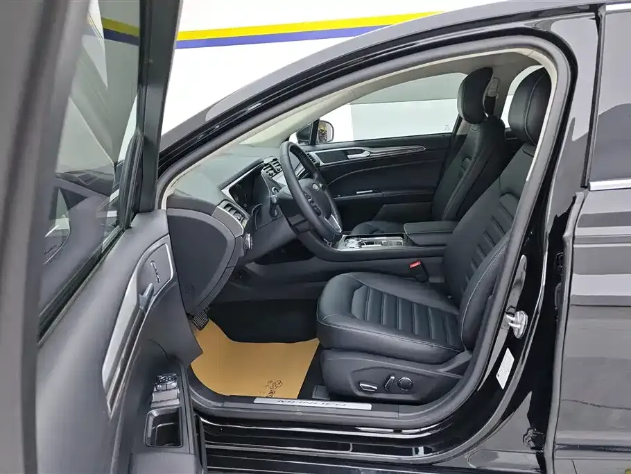 Ford Mondeo 2021 из CN, фото 9