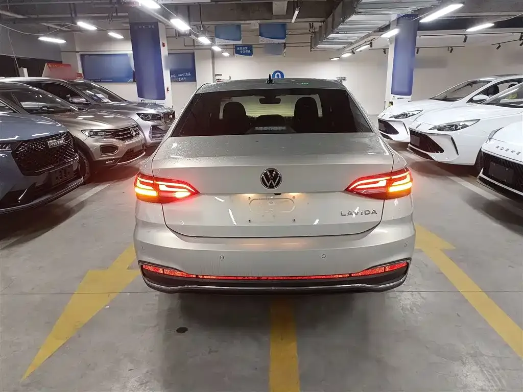 Volkswagen Lavida 2024 из CN, фото 6