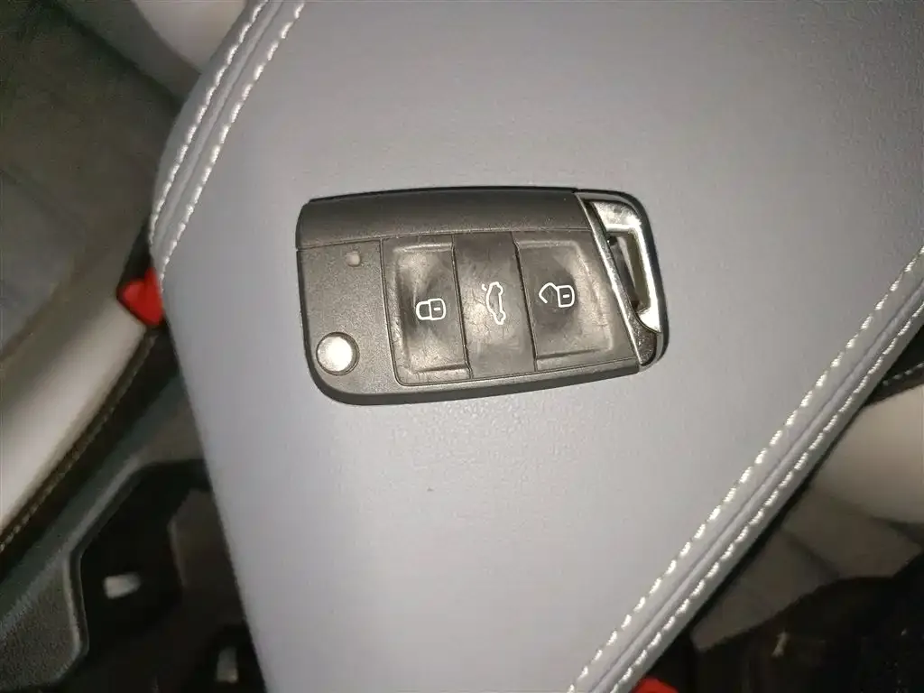 Volkswagen Lavida 2024 из CN, фото 9