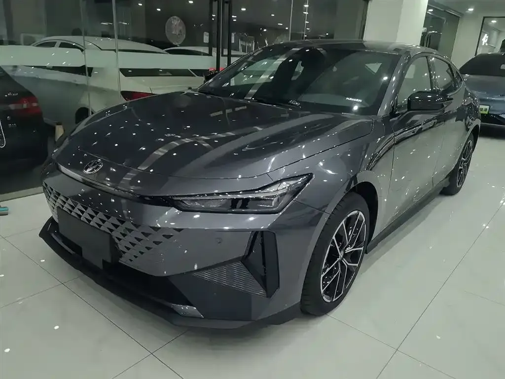 Changan UNI-V iDD 2025 из CN, фото 1
