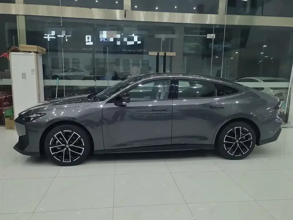 Changan UNI-V iDD 2025 из CN, фото 5
