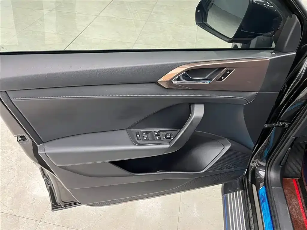 Volkswagen Tharu 2021 из CN, фото 10