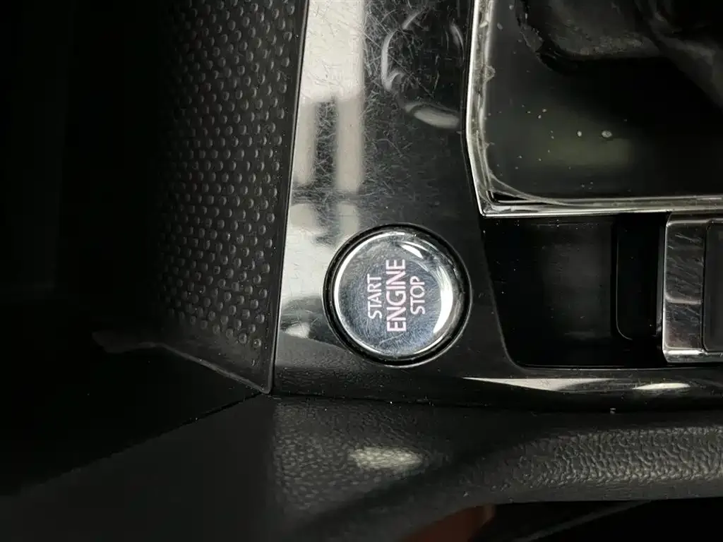 Volkswagen Tharu 2021 из CN, фото 4