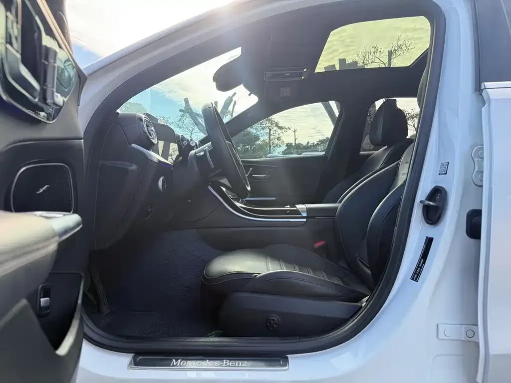 Mercedes-Benz C-Class 2023 из CN, фото 8