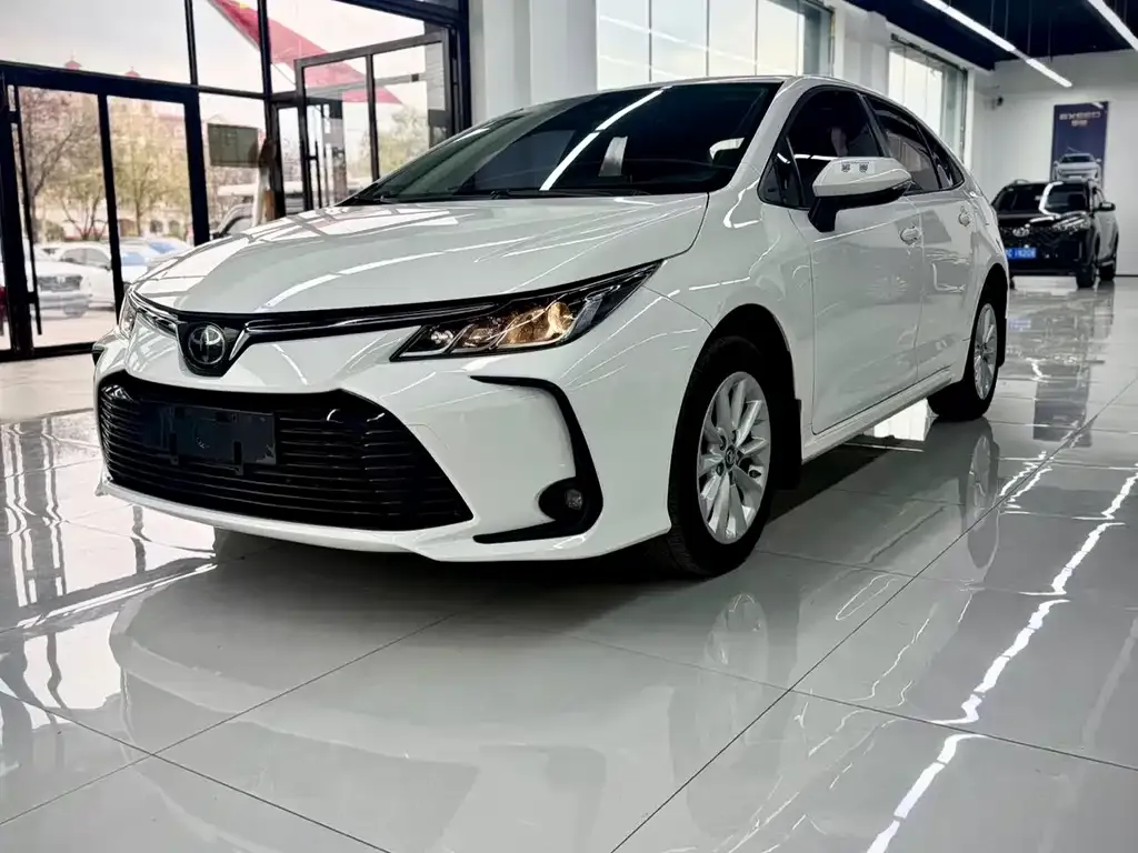 Toyota Corolla 2021 из CN, фото 1