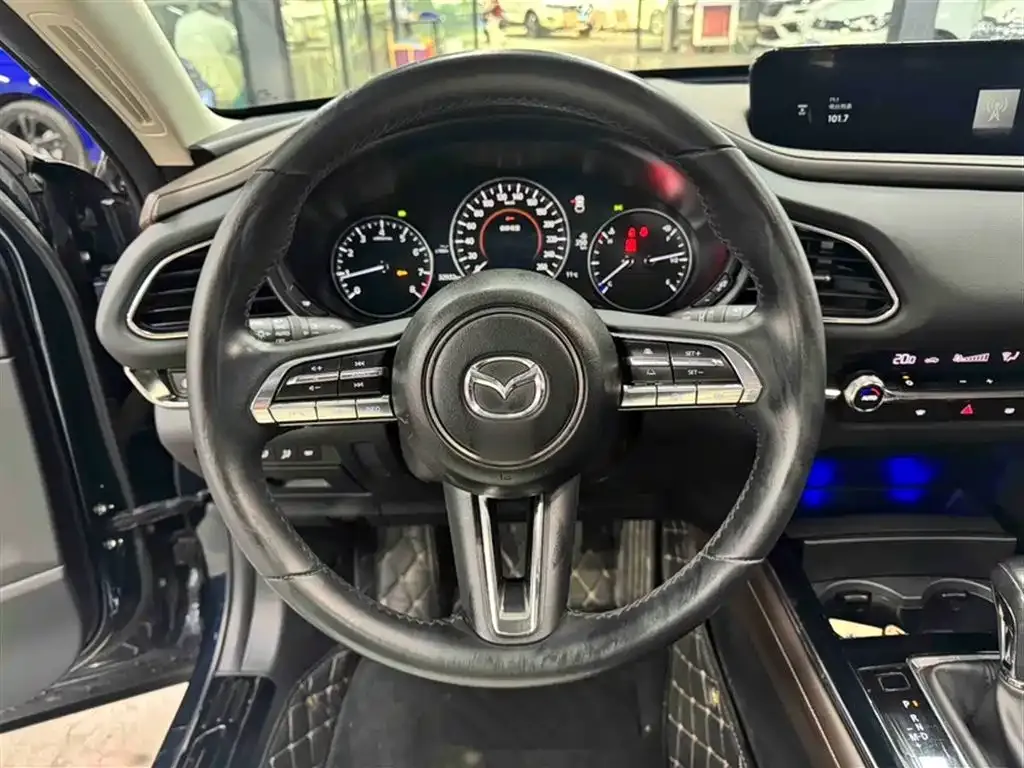 Mazda CX-30 2022 из CN, фото 10