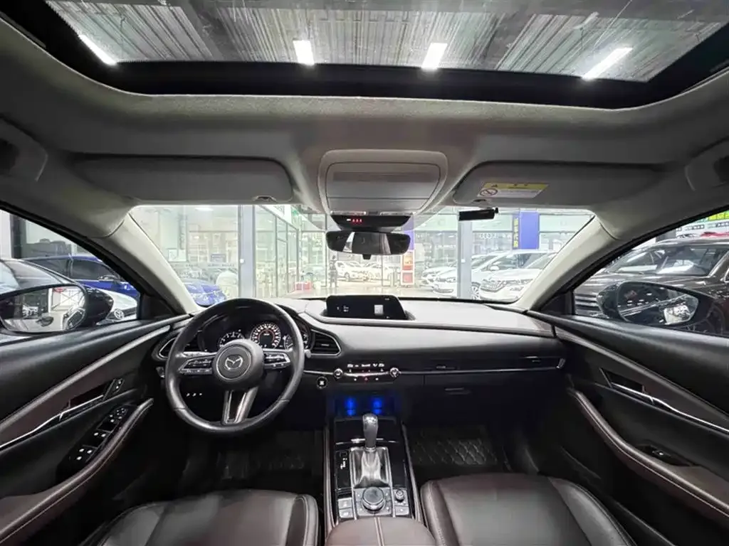 Mazda CX-30 2022 из CN, фото 9
