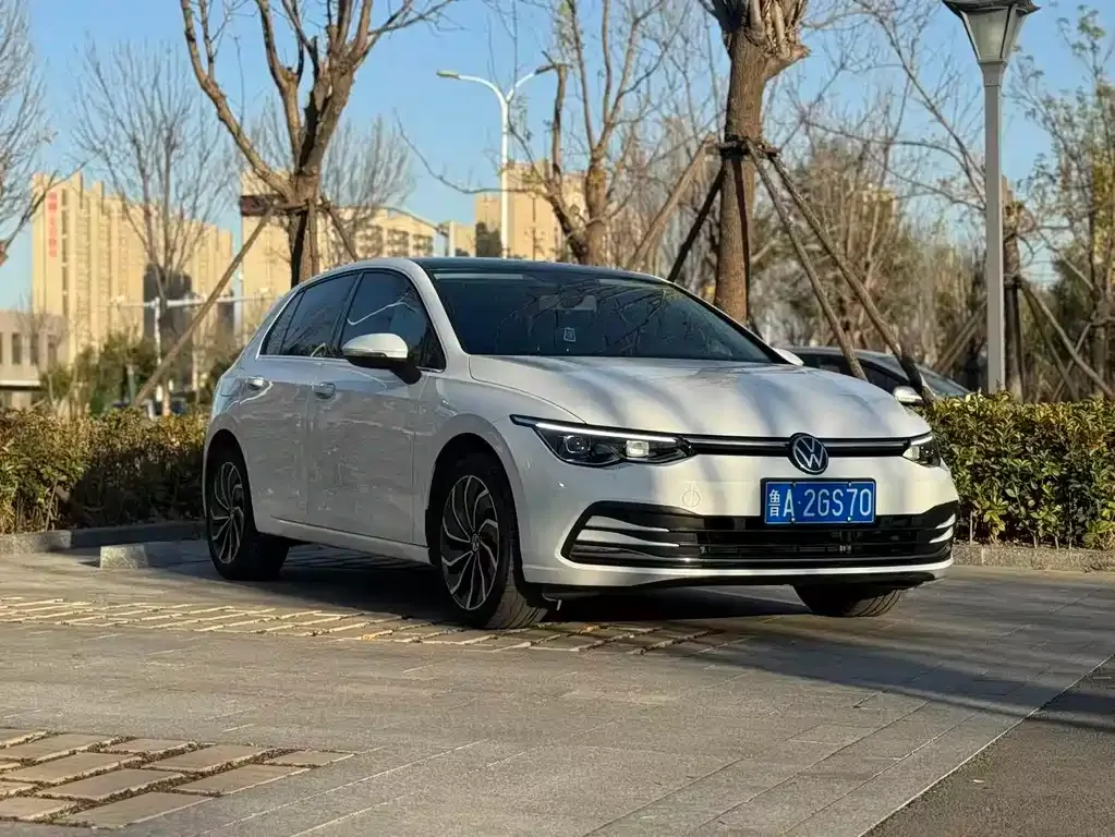 Volkswagen Golf 2022 из CN, фото 2