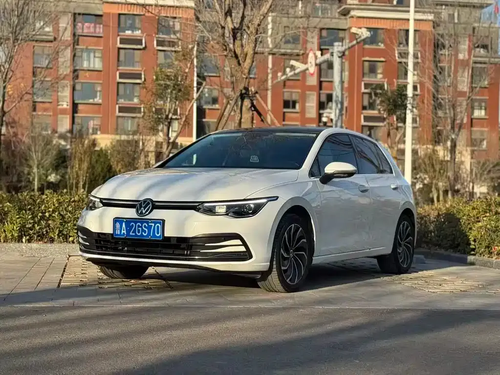 Volkswagen Golf 2022 из CN, фото 3
