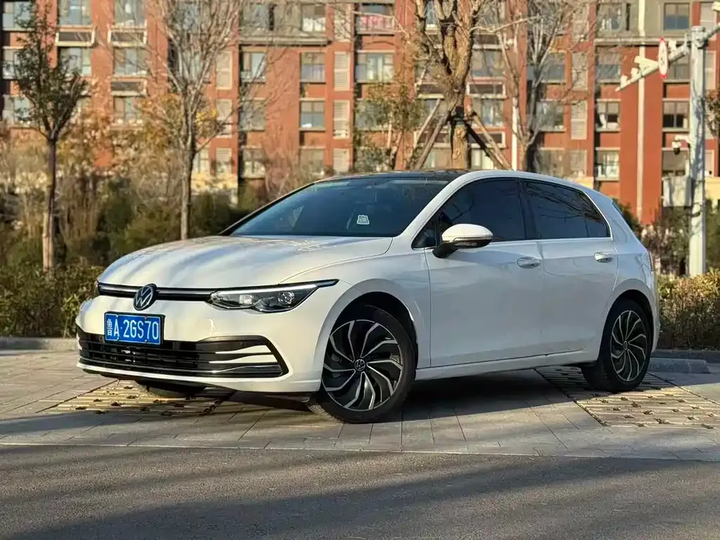 Volkswagen Golf 2022 из CN, фото 4