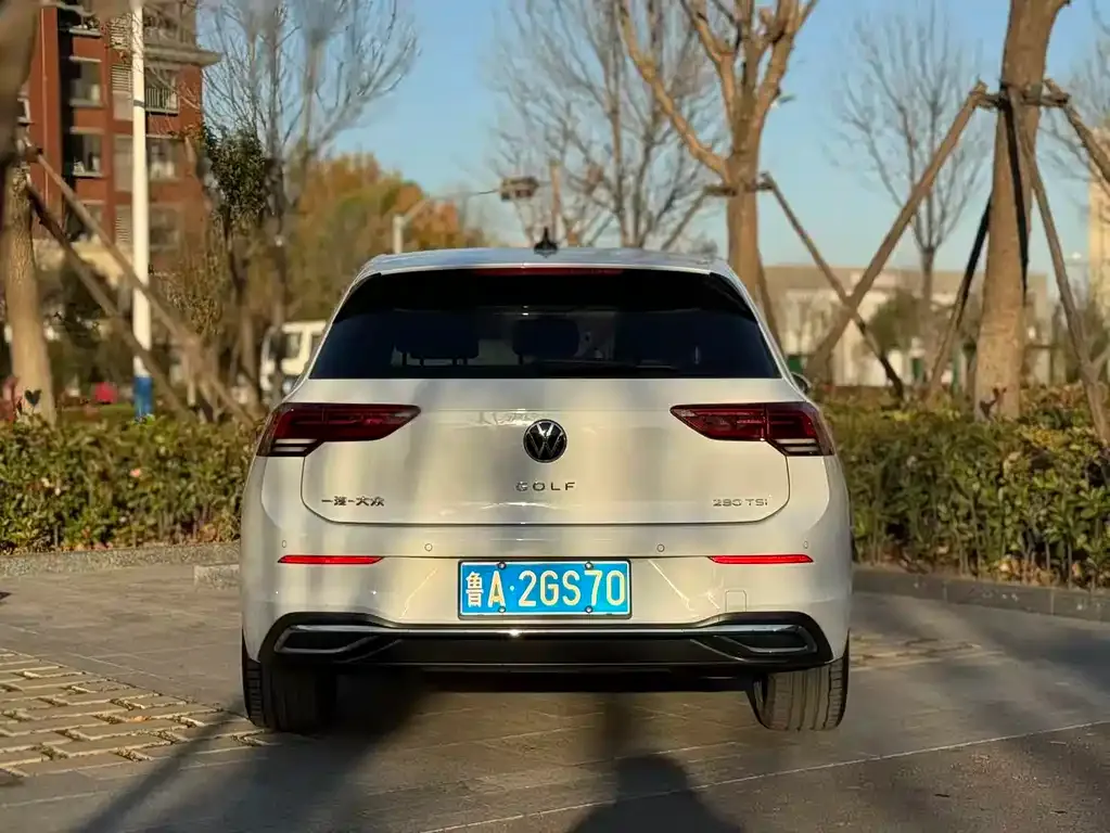 Volkswagen Golf 2022 из CN, фото 7